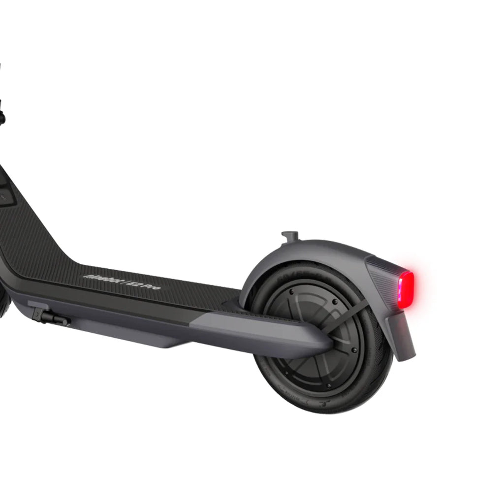 Trottinette électrique pour adulte - Ninebot / Segway F2 Pro.