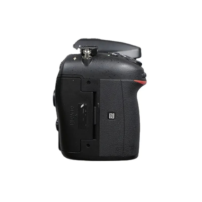 Appareil Photo Reflex Numérique 1080p – Modèle D7000 Générique.
